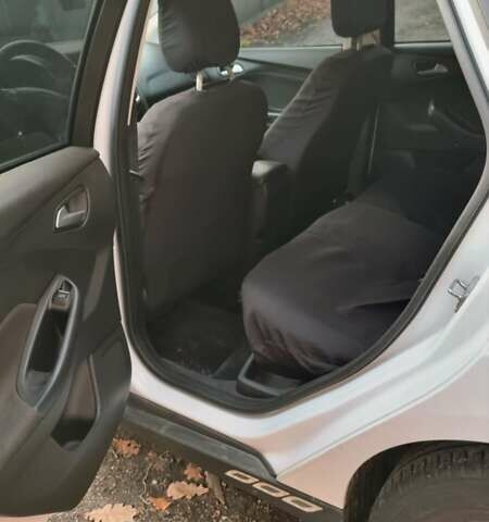 Белый Форд Фокус, объемом двигателя 1 л и пробегом 75 тыс. км за 11600 $, фото 11 на Automoto.ua