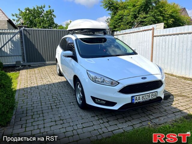 Білий Форд Фокус, об'ємом двигуна 1.6 л та пробігом 80 тис. км за 11500 $, фото 6 на Automoto.ua