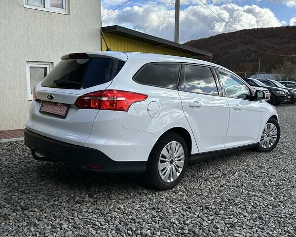 Белый Форд Фокус, объемом двигателя 1.5 л и пробегом 89 тыс. км за 11000 $, фото 11 на Automoto.ua