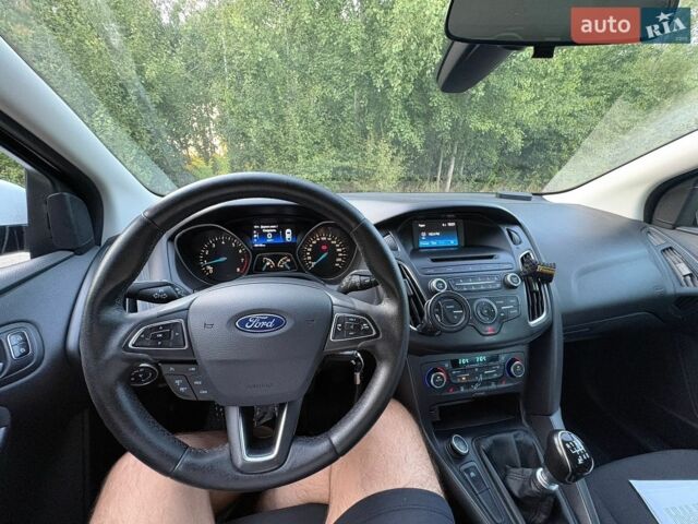 Білий Форд Фокус, об'ємом двигуна 1 л та пробігом 89 тис. км за 8500 $, фото 7 на Automoto.ua
