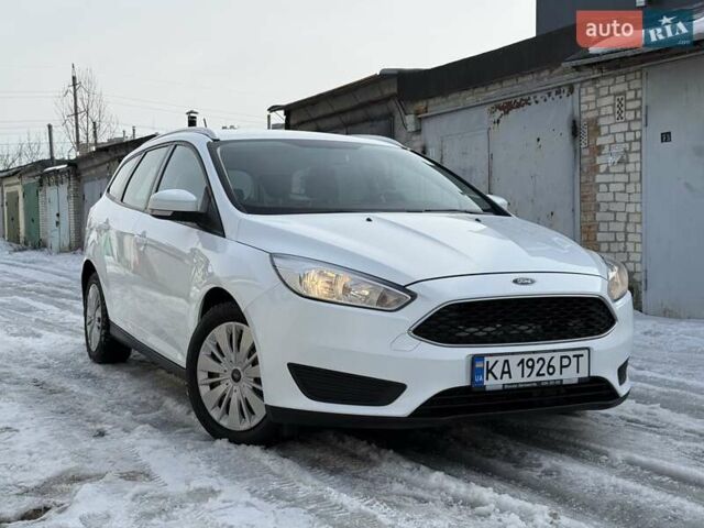 Білий Форд Фокус, об'ємом двигуна 1.6 л та пробігом 135 тис. км за 9700 $, фото 12 на Automoto.ua