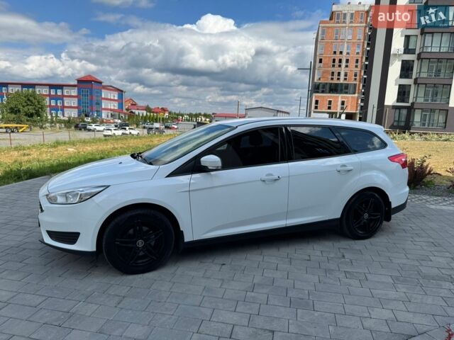 Белый Форд Фокус, объемом двигателя 1.5 л и пробегом 277 тыс. км за 7300 $, фото 2 на Automoto.ua