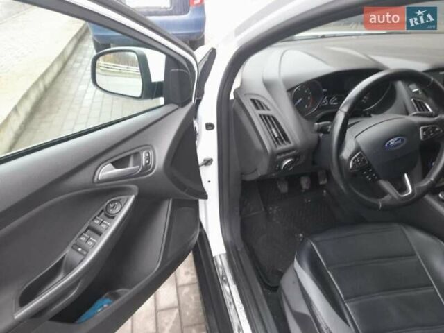 Білий Форд Фокус, об'ємом двигуна 1.5 л та пробігом 65 тис. км за 15500 $, фото 10 на Automoto.ua