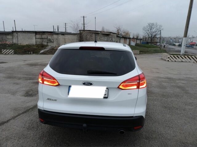 Белый Форд Фокус, объемом двигателя 0 л и пробегом 174 тыс. км за 8700 $, фото 3 на Automoto.ua