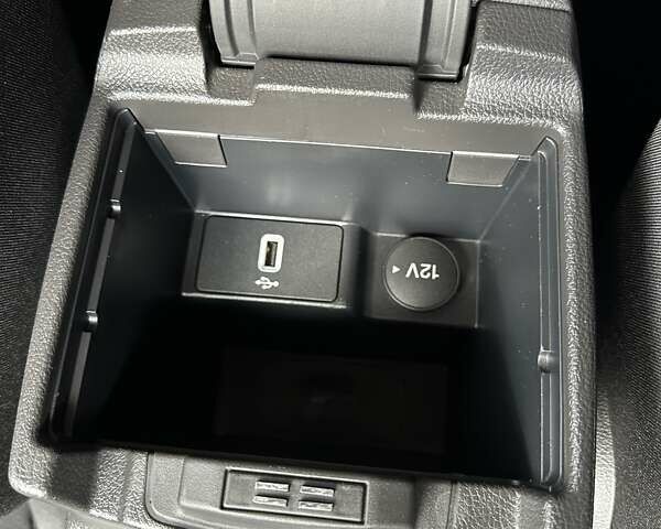 Белый Форд Фокус, объемом двигателя 1.5 л и пробегом 89 тыс. км за 11000 $, фото 35 на Automoto.ua