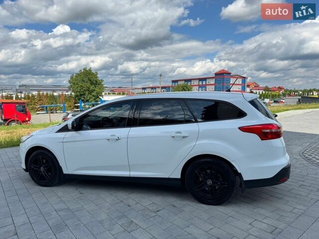 Белый Форд Фокус, объемом двигателя 1.5 л и пробегом 277 тыс. км за 7300 $, фото 4 на Automoto.ua