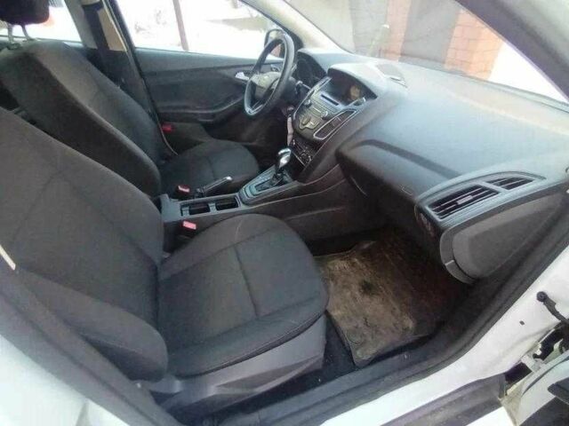 Белый Форд Фокус, объемом двигателя 1.6 л и пробегом 95 тыс. км за 9000 $, фото 4 на Automoto.ua