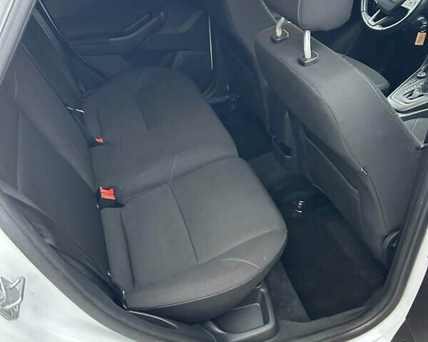 Белый Форд Фокус, объемом двигателя 1.5 л и пробегом 89 тыс. км за 10600 $, фото 20 на Automoto.ua