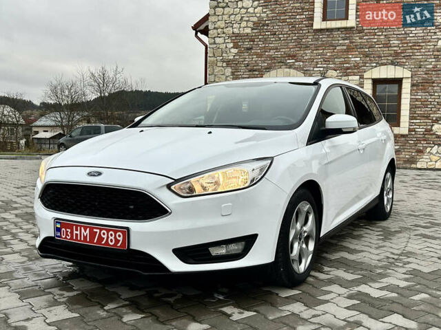 Белый Форд Фокус, объемом двигателя 1.5 л и пробегом 89 тыс. км за 10600 $, фото 2 на Automoto.ua