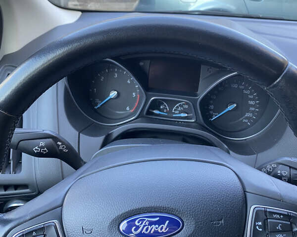 Белый Форд Фокус, объемом двигателя 1.5 л и пробегом 210 тыс. км за 10350 $, фото 11 на Automoto.ua