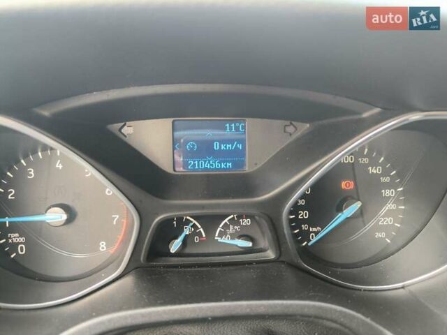 Белый Форд Фокус, объемом двигателя 1 л и пробегом 210 тыс. км за 7900 $, фото 28 на Automoto.ua