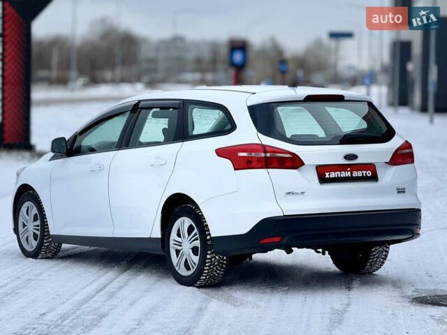 Білий Форд Фокус, об'ємом двигуна 1 л та пробігом 191 тис. км за 7999 $, фото 6 на Automoto.ua