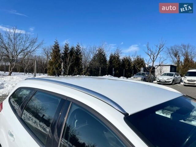 Белый Форд Фокус, объемом двигателя 1.6 л и пробегом 102 тыс. км за 10700 $, фото 48 на Automoto.ua