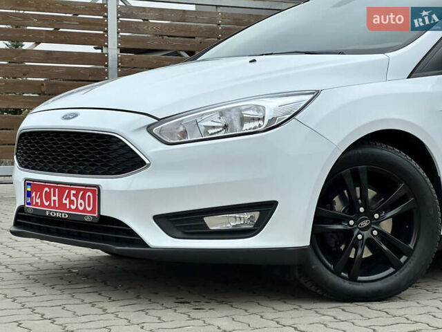 Белый Форд Фокус, объемом двигателя 1.5 л и пробегом 224 тыс. км за 10999 $, фото 14 на Automoto.ua