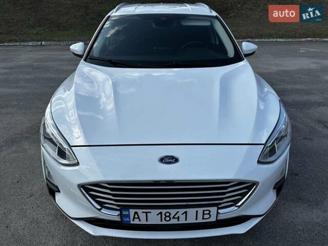 Білий Форд Фокус, об'ємом двигуна 1.5 л та пробігом 186 тис. км за 13100 $, фото 7 на Automoto.ua