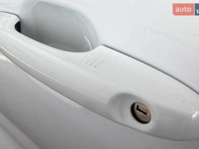 Білий Форд Фокус, об'ємом двигуна 2 л та пробігом 180 тис. км за 14950 $, фото 31 на Automoto.ua