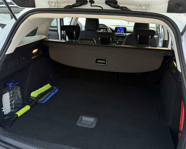 Белый Форд Фокус, объемом двигателя 1.5 л и пробегом 239 тыс. км за 11700 $, фото 14 на Automoto.ua