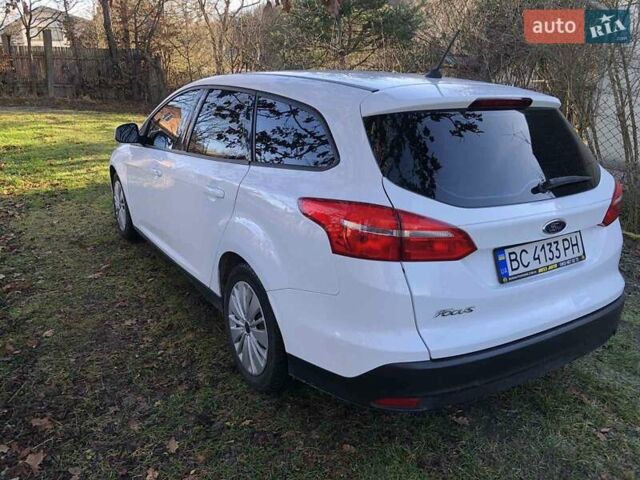 Белый Форд Фокус, объемом двигателя 1.5 л и пробегом 236 тыс. км за 9350 $, фото 1 на Automoto.ua