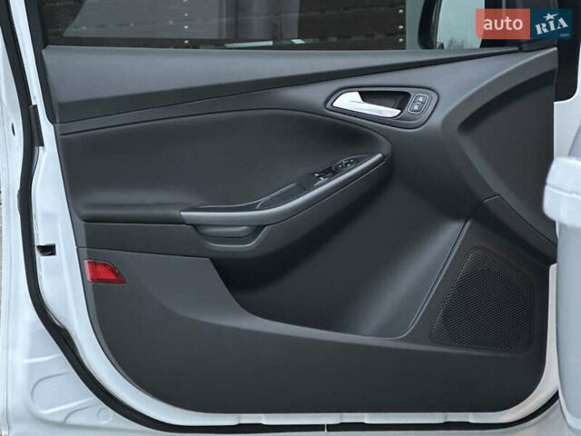 Белый Форд Фокус, объемом двигателя 1.5 л и пробегом 224 тыс. км за 10999 $, фото 56 на Automoto.ua