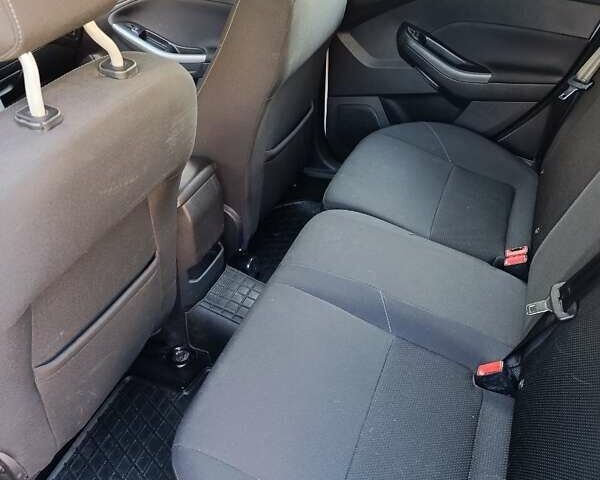 Белый Форд Фокус, объемом двигателя 1 л и пробегом 187 тыс. км за 8800 $, фото 8 на Automoto.ua