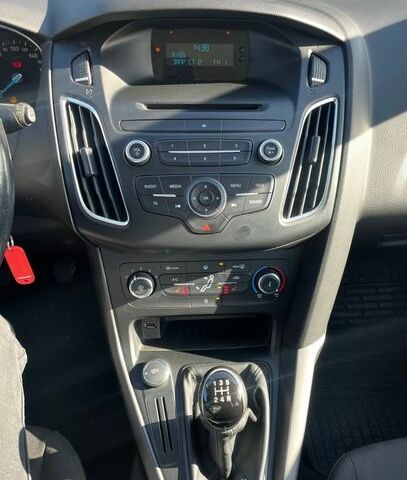 Белый Форд Фокус, объемом двигателя 1.6 л и пробегом 102 тыс. км за 10700 $, фото 41 на Automoto.ua