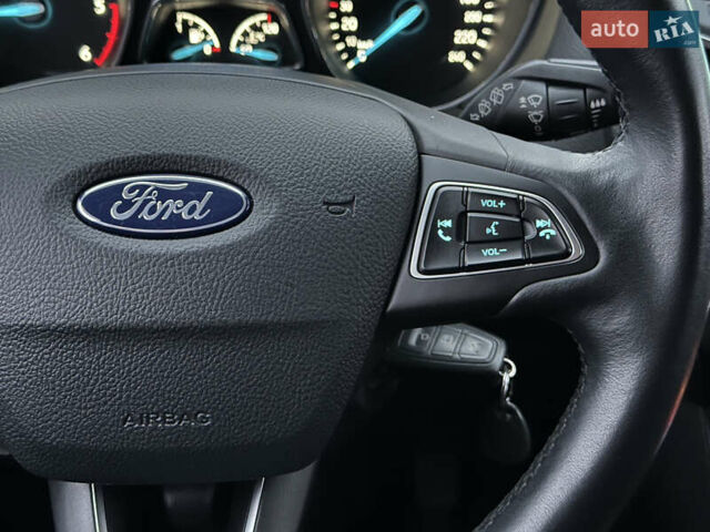 Белый Форд Фокус, объемом двигателя 1.5 л и пробегом 224 тыс. км за 10999 $, фото 66 на Automoto.ua