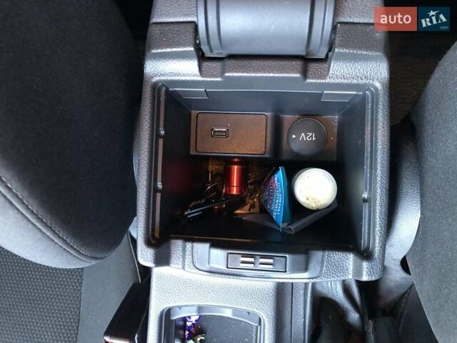 Белый Форд Фокус, объемом двигателя 1.5 л и пробегом 236 тыс. км за 9350 $, фото 6 на Automoto.ua