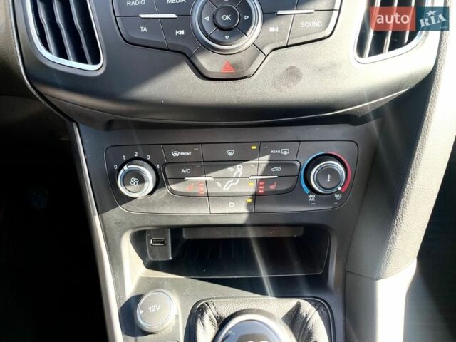 Белый Форд Фокус, объемом двигателя 1.6 л и пробегом 102 тыс. км за 10700 $, фото 44 на Automoto.ua