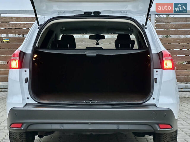 Белый Форд Фокус, объемом двигателя 1.5 л и пробегом 224 тыс. км за 10999 $, фото 46 на Automoto.ua