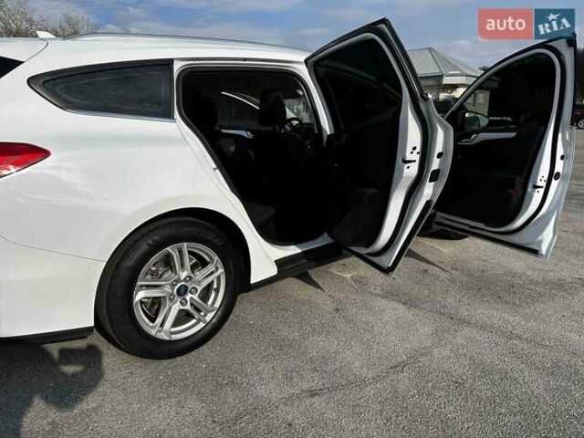 Білий Форд Фокус, об'ємом двигуна 1.5 л та пробігом 186 тис. км за 13100 $, фото 8 на Automoto.ua