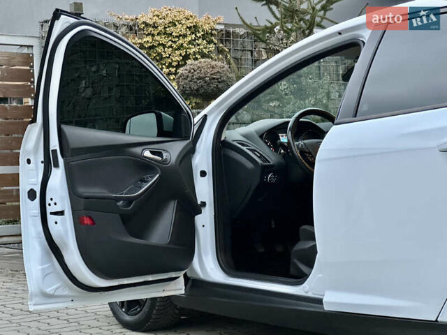 Белый Форд Фокус, объемом двигателя 1.5 л и пробегом 224 тыс. км за 10999 $, фото 55 на Automoto.ua