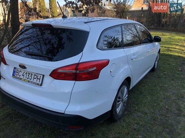 Белый Форд Фокус, объемом двигателя 1.5 л и пробегом 236 тыс. км за 9350 $, фото 3 на Automoto.ua