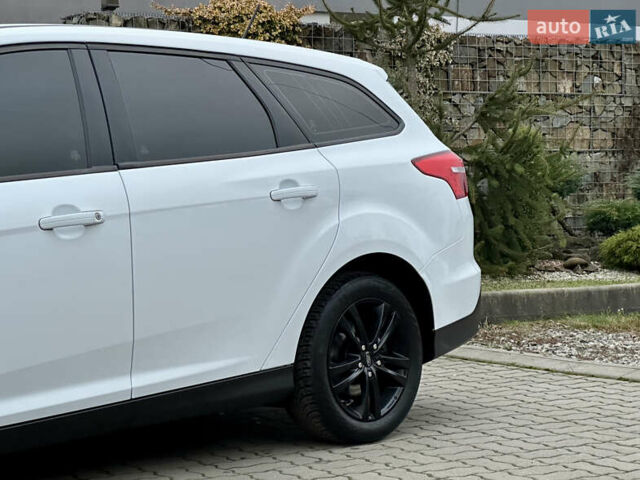 Белый Форд Фокус, объемом двигателя 1.5 л и пробегом 224 тыс. км за 10999 $, фото 9 на Automoto.ua