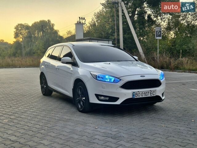Білий Форд Фокус, об'ємом двигуна 1.5 л та пробігом 212 тис. км за 10399 $, фото 3 на Automoto.ua