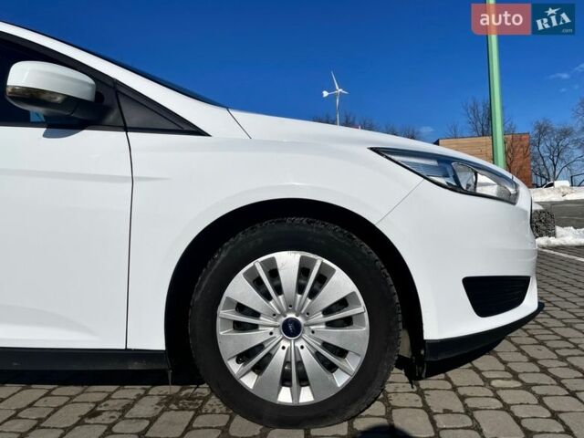 Белый Форд Фокус, объемом двигателя 1.6 л и пробегом 102 тыс. км за 10700 $, фото 45 на Automoto.ua