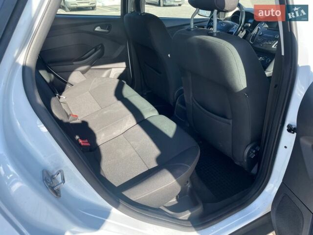 Белый Форд Фокус, объемом двигателя 1.6 л и пробегом 102 тыс. км за 10700 $, фото 28 на Automoto.ua