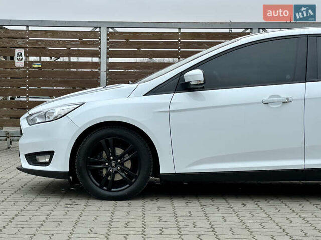 Белый Форд Фокус, объемом двигателя 1.5 л и пробегом 224 тыс. км за 10999 $, фото 13 на Automoto.ua