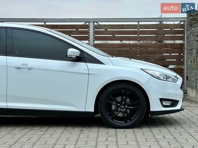 Белый Форд Фокус, объемом двигателя 1.5 л и пробегом 224 тыс. км за 10800 $, фото 30 на Automoto.ua