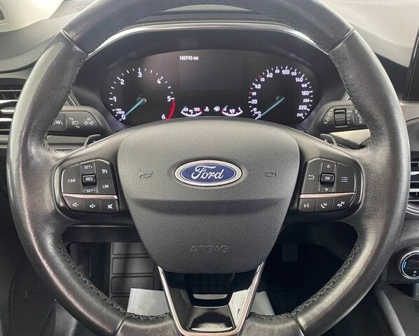 Білий Форд Фокус, об'ємом двигуна 2 л та пробігом 180 тис. км за 14250 $, фото 15 на Automoto.ua