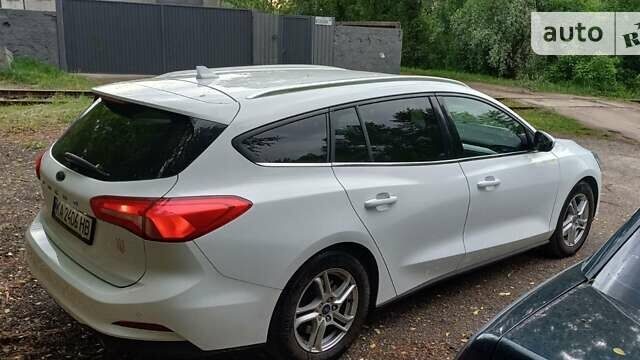 Белый Форд Фокус, объемом двигателя 2 л и пробегом 194 тыс. км за 14800 $, фото 15 на Automoto.ua