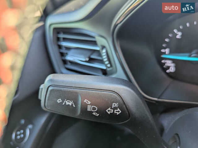 Белый Форд Фокус, объемом двигателя 1.5 л и пробегом 160 тыс. км за 15500 $, фото 48 на Automoto.ua