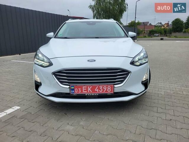 Белый Форд Фокус, объемом двигателя 1.5 л и пробегом 190 тыс. км за 14500 $, фото 64 на Automoto.ua