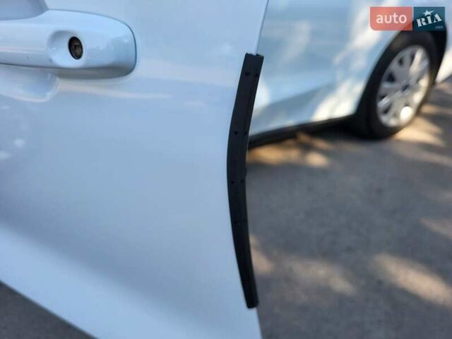 Белый Форд Фокус, объемом двигателя 1.5 л и пробегом 160 тыс. км за 13999 $, фото 15 на Automoto.ua