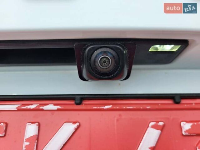 Белый Форд Фокус, объемом двигателя 1.5 л и пробегом 190 тыс. км за 14500 $, фото 20 на Automoto.ua