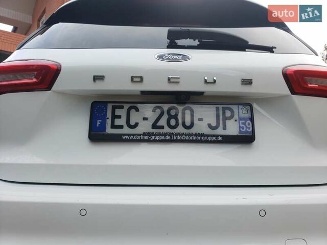 Белый Форд Фокус, объемом двигателя 1.5 л и пробегом 187 тыс. км за 13950 $, фото 21 на Automoto.ua