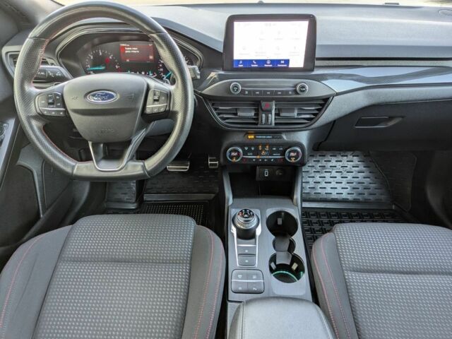 Белый Форд Фокус, объемом двигателя 1.5 л и пробегом 159 тыс. км за 15300 $, фото 9 на Automoto.ua