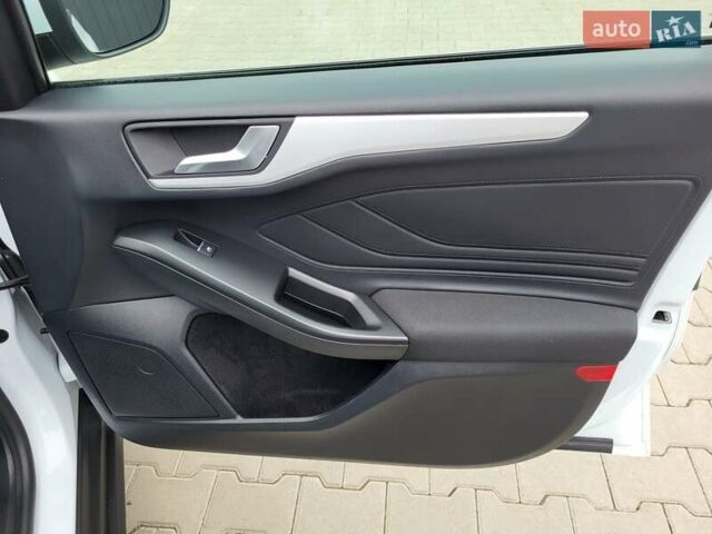 Белый Форд Фокус, объемом двигателя 1.5 л и пробегом 190 тыс. км за 14500 $, фото 34 на Automoto.ua