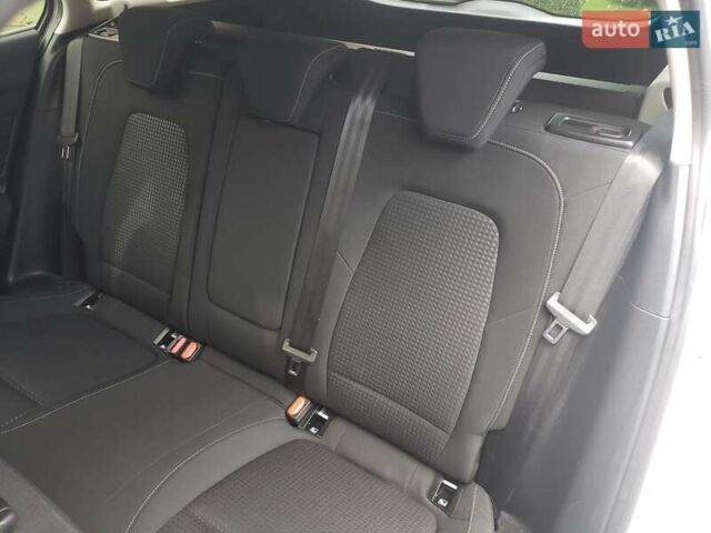 Белый Форд Фокус, объемом двигателя 1.5 л и пробегом 187 тыс. км за 13950 $, фото 59 на Automoto.ua