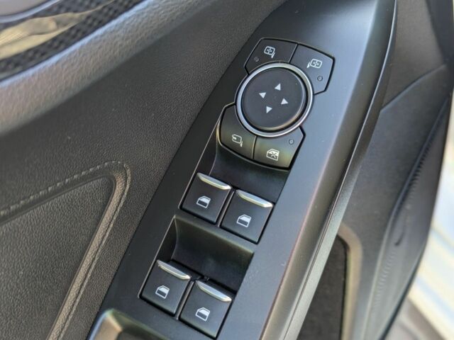 Белый Форд Фокус, объемом двигателя 1.5 л и пробегом 159 тыс. км за 15300 $, фото 19 на Automoto.ua