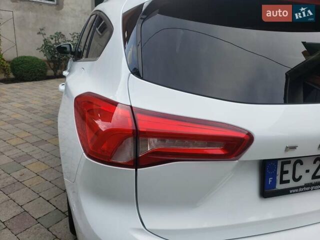 Белый Форд Фокус, объемом двигателя 1.5 л и пробегом 187 тыс. км за 13950 $, фото 27 на Automoto.ua